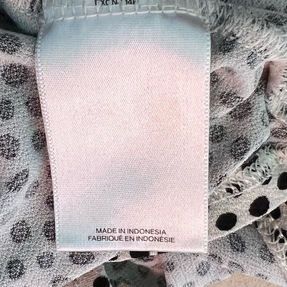 EXPRESS Top Puff Sleeve Polka Dot Sweetheart Neckline Black Gray XS - Picture 10 of 10